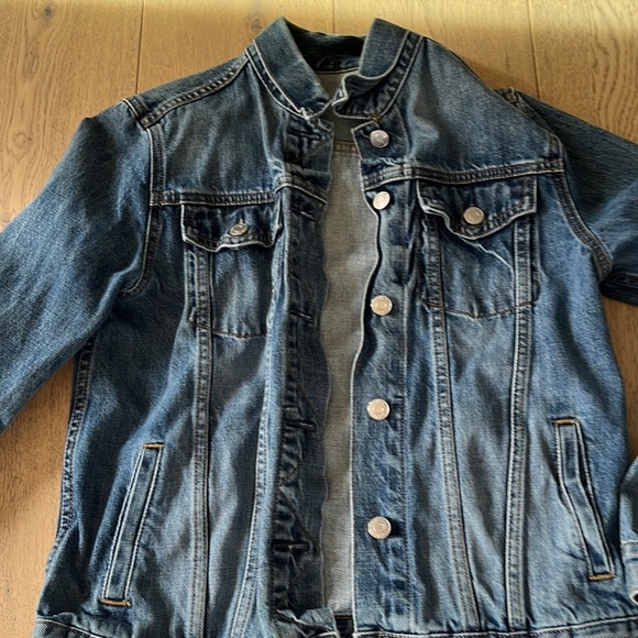 Gap womens jean jacket size medium - Picture 1 of 5